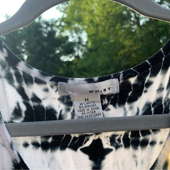 WD.NY Flowy Asymmetrical Black & White Tie dye Rayon Blend Tank top Size Medium - Picture 11 of 13